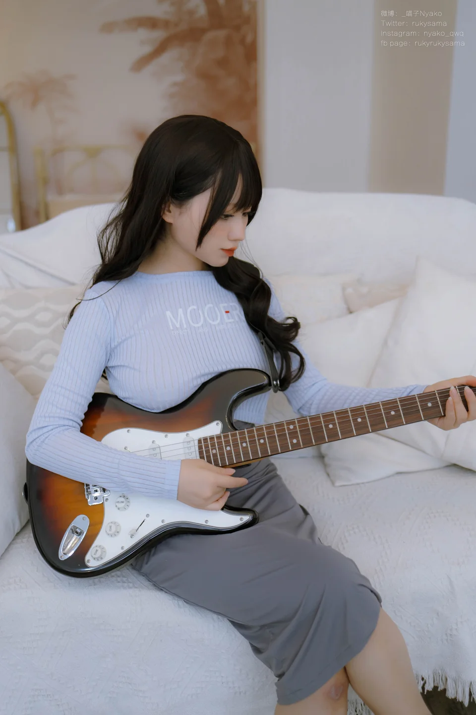 Nyako喵子 - 吉他妹妹 连衣裙 [71P,1V-712MB] tg@simisebaisi 【丝足阁】005.webp